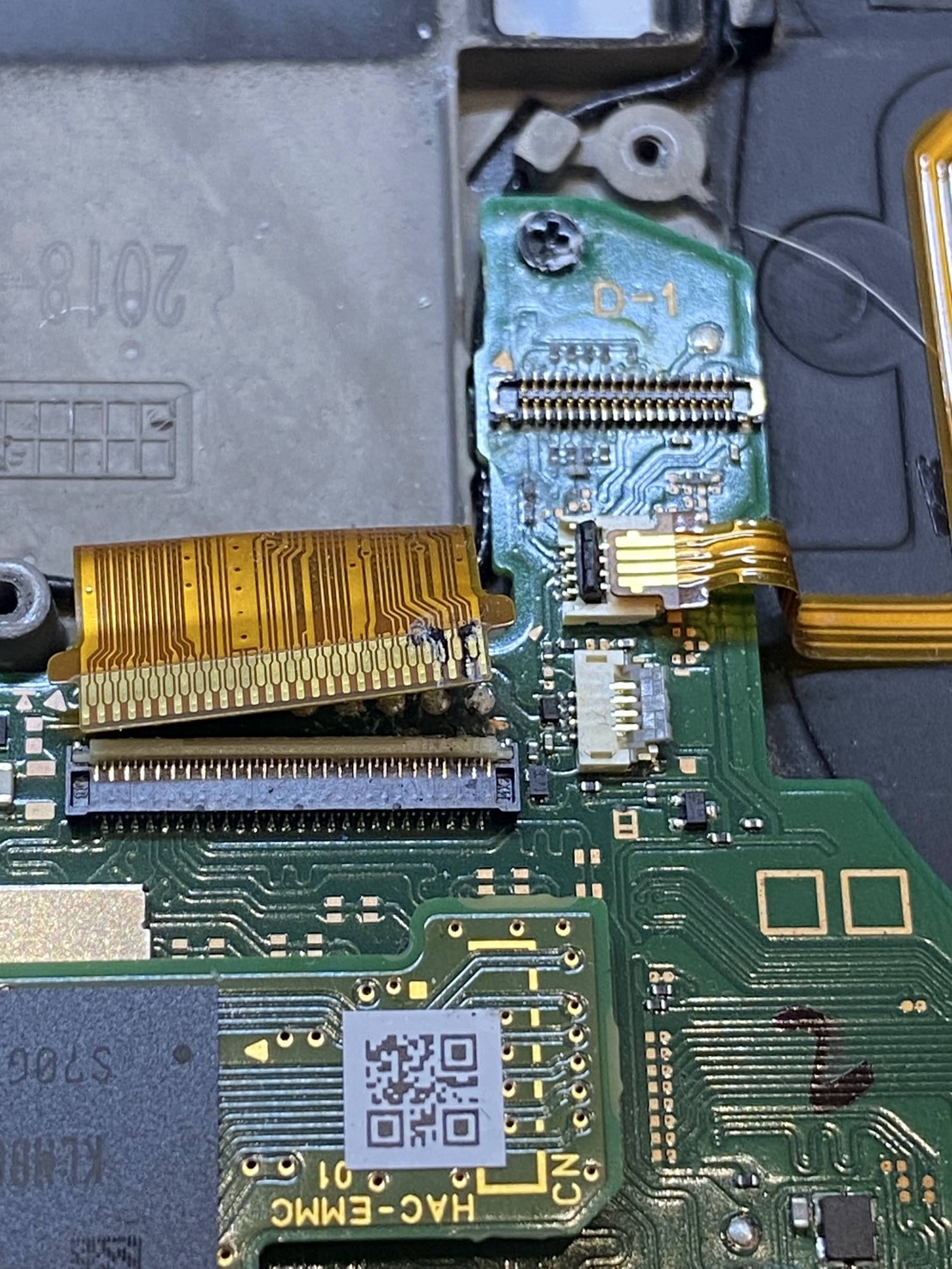 PlayStation 5 の基板修理作業（当店の実作業写真）